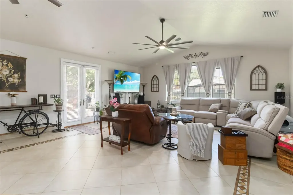439 Virginia Avenue St Cloud FL 34769