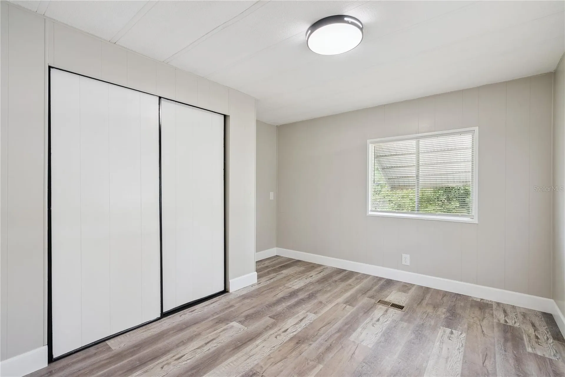 18941 3rd Avenue Orlando FL 32820
