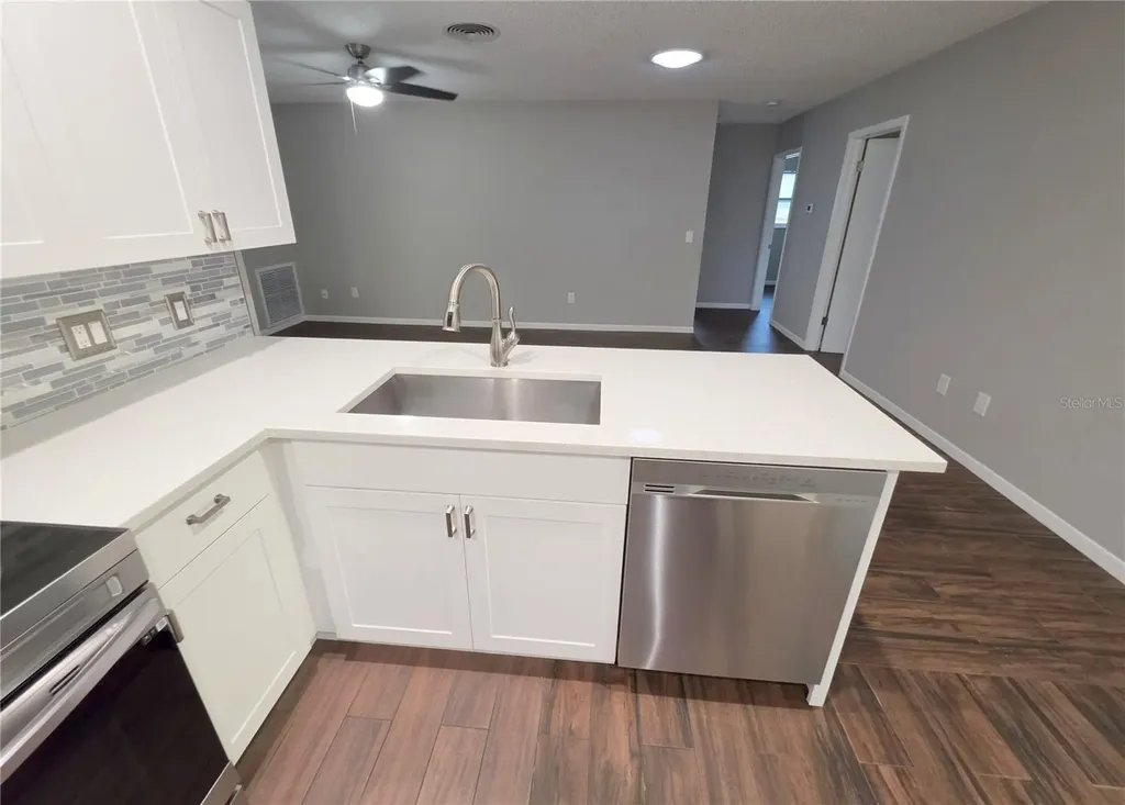 1608 San Roy Drive Dunedin FL 34698