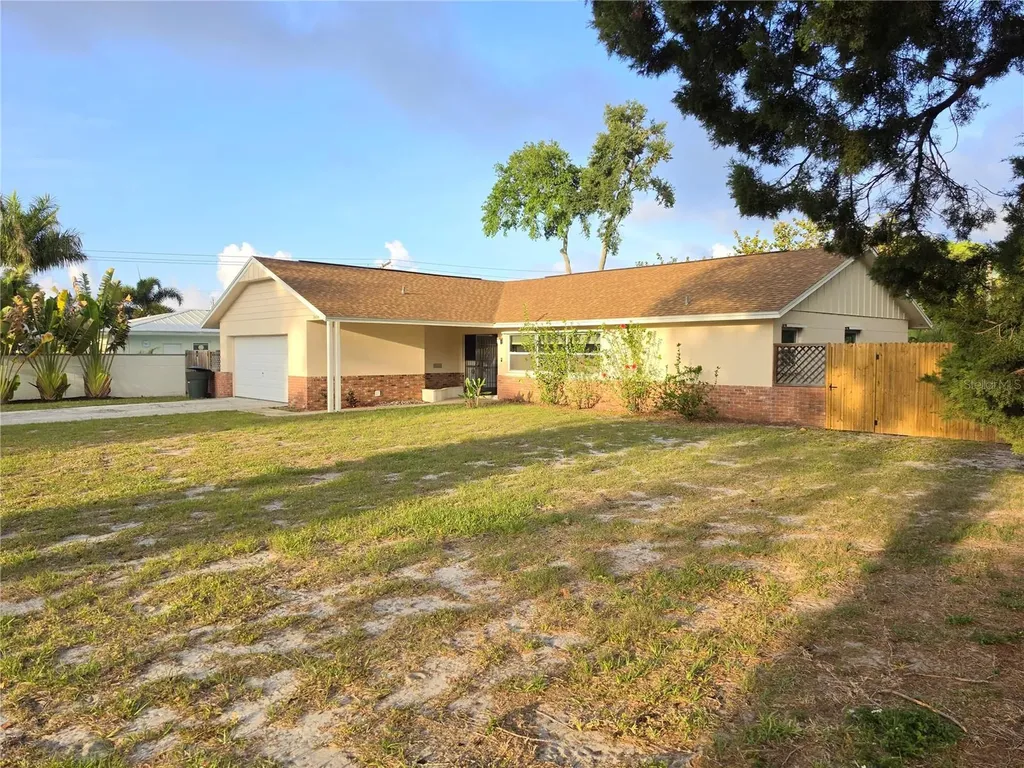 1608 San Roy Drive Dunedin FL 34698