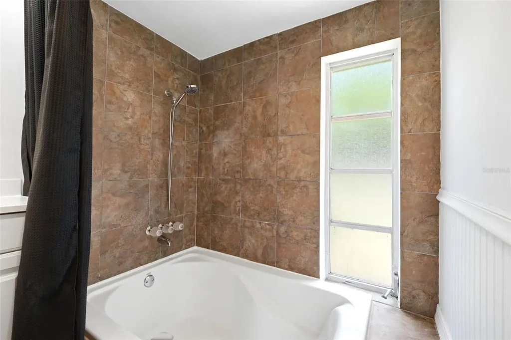 3303 Williamsburg Loop Holiday FL 34691