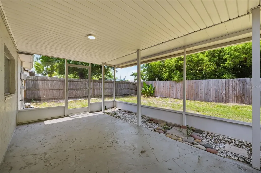 3303 Williamsburg Loop Holiday FL 34691
