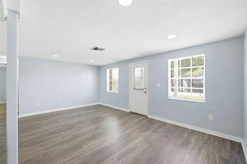 3303 Williamsburg Loop Holiday FL 34691