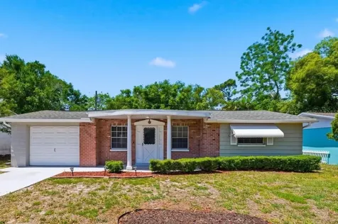 3303 Williamsburg Loop Holiday FL 34691