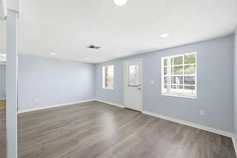 3303 Williamsburg Loop Holiday FL 34691