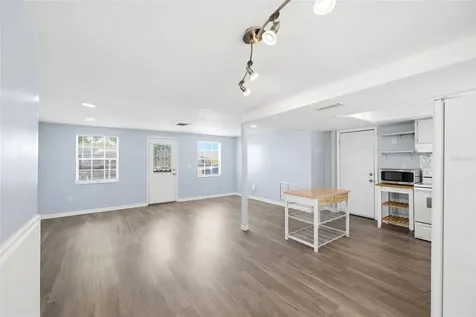 3303 Williamsburg Loop Holiday FL 34691