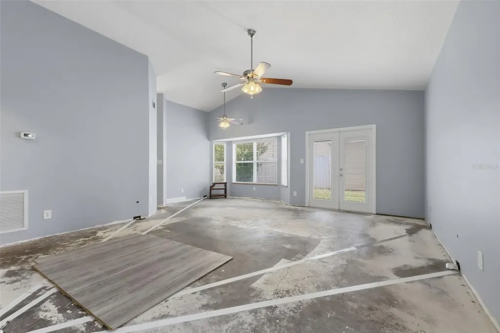 255 Tom Sawyer Court Orlando FL 32828
