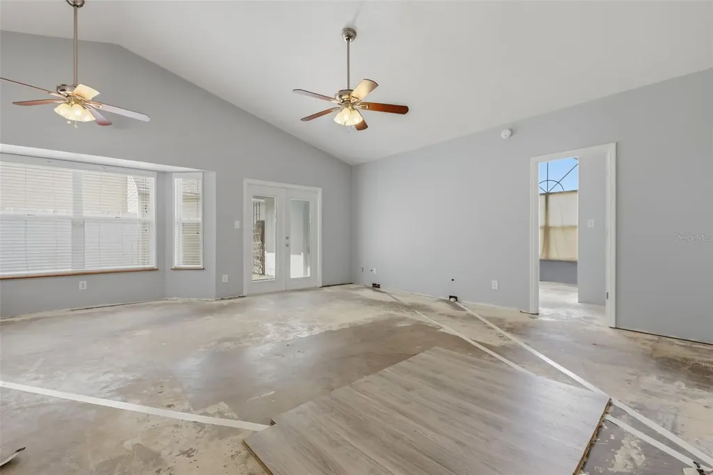 255 Tom Sawyer Court Orlando FL 32828