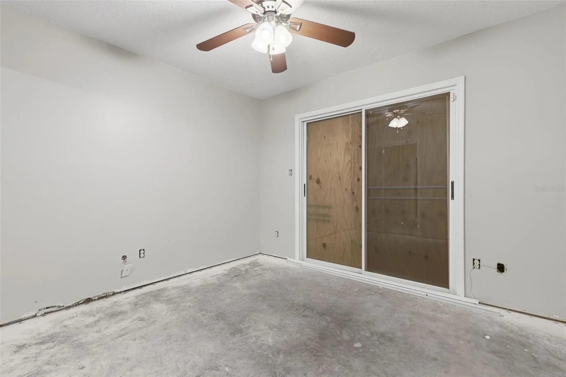 255 Tom Sawyer Court Orlando FL 32828