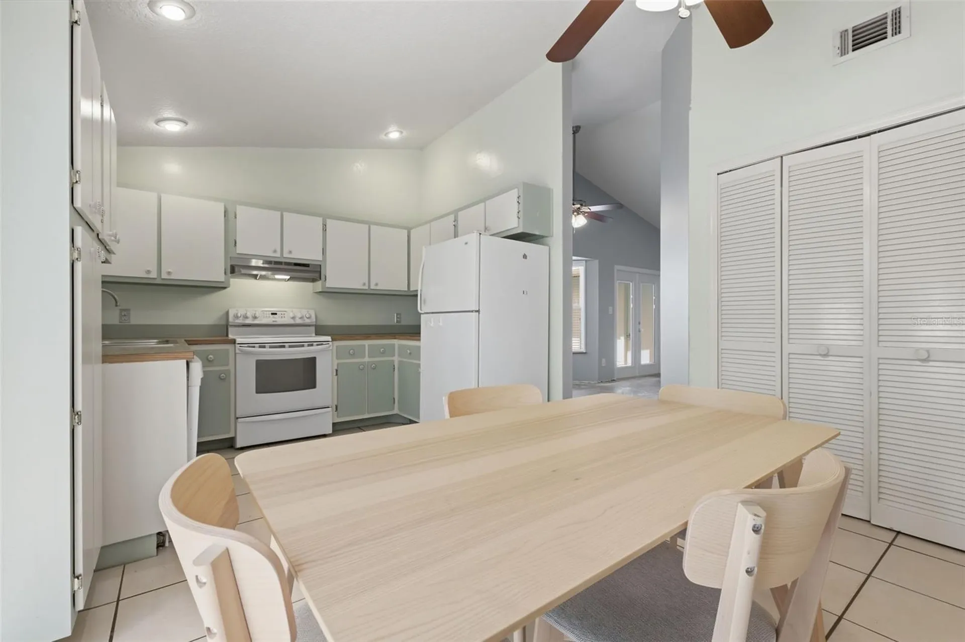 255 Tom Sawyer Court Orlando FL 32828