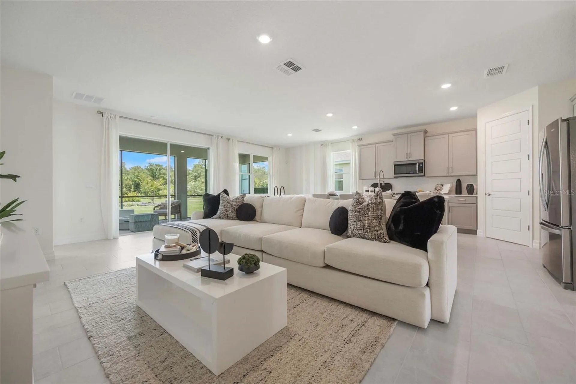 3952 Kennebunk Loop Mount Dora FL 32757