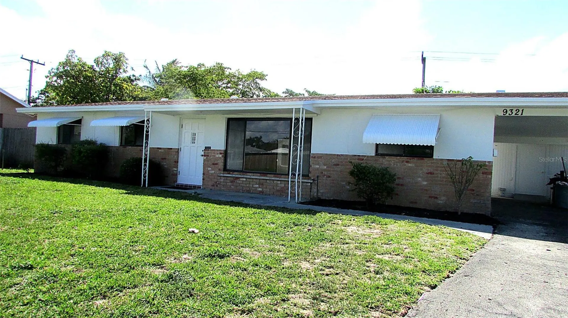9321 Applecrest Drive Palm Beach Gardens FL 33410