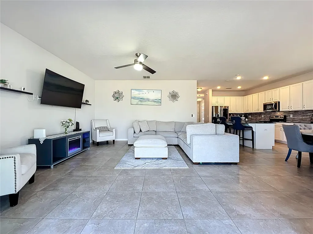 2381 Rapollo Drive Kissimmee FL 34741