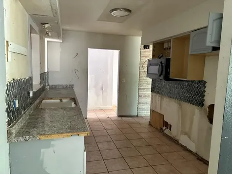 6329 11th Street Court E Bradenton FL 34203