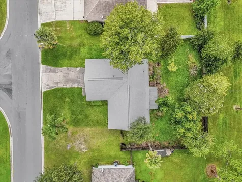 203 Larkspur Court Kissimmee FL 34743