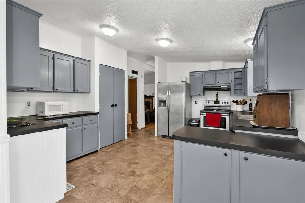 18770 SE 19th Place Silver Springs FL 34488