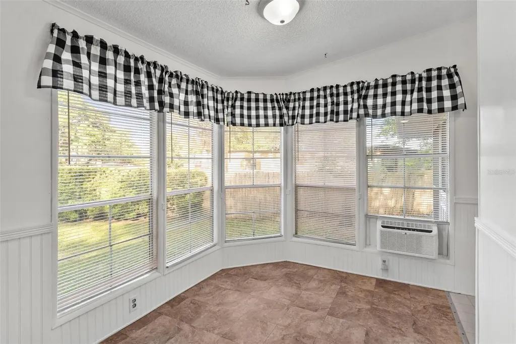 18770 SE 19th Place Silver Springs FL 34488