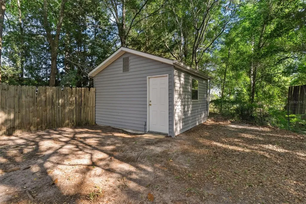 18770 SE 19th Place Silver Springs FL 34488