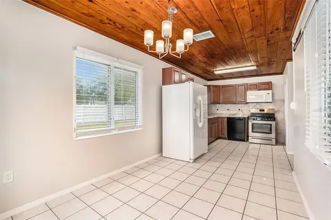 5305 Whiteway Drive Temple Terrace FL 33617