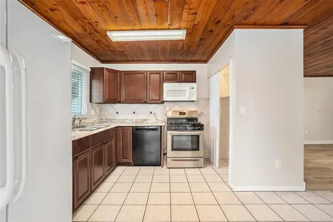 5305 Whiteway Drive Temple Terrace FL 33617