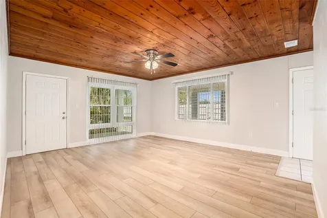 5305 Whiteway Drive Temple Terrace FL 33617