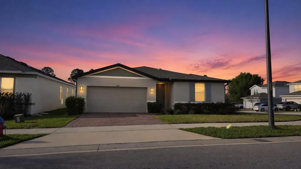 17301 Back Bay Court Clermont FL 34714