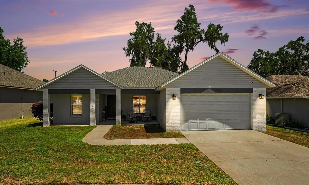 2333 Towering Oaks Circle Seffner FL 33584