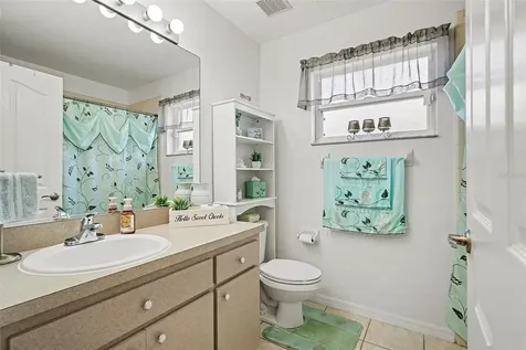 2333 Towering Oaks Circle Seffner FL 33584