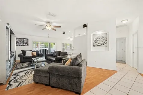 2333 Towering Oaks Circle Seffner FL 33584