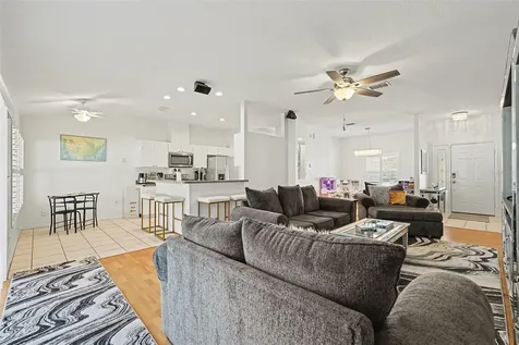 2333 Towering Oaks Circle Seffner FL 33584