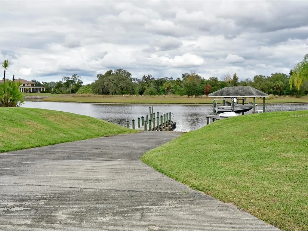 1018 143rd Street NE Bradenton FL 34212