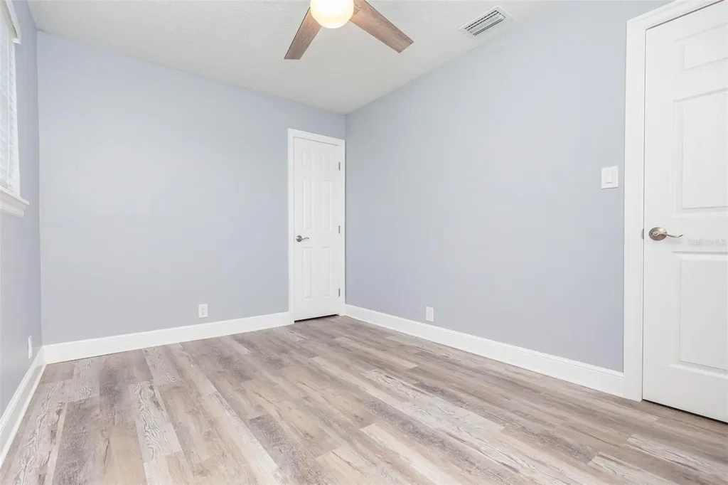 3911 W Tyson Avenue Tampa FL 33611