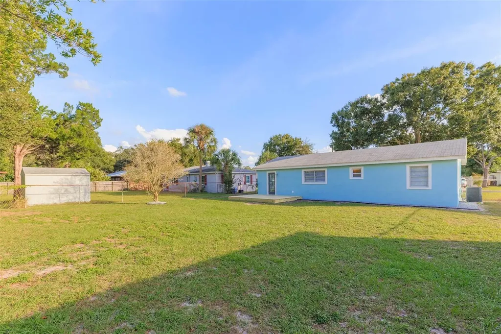 3911 W Tyson Avenue Tampa FL 33611