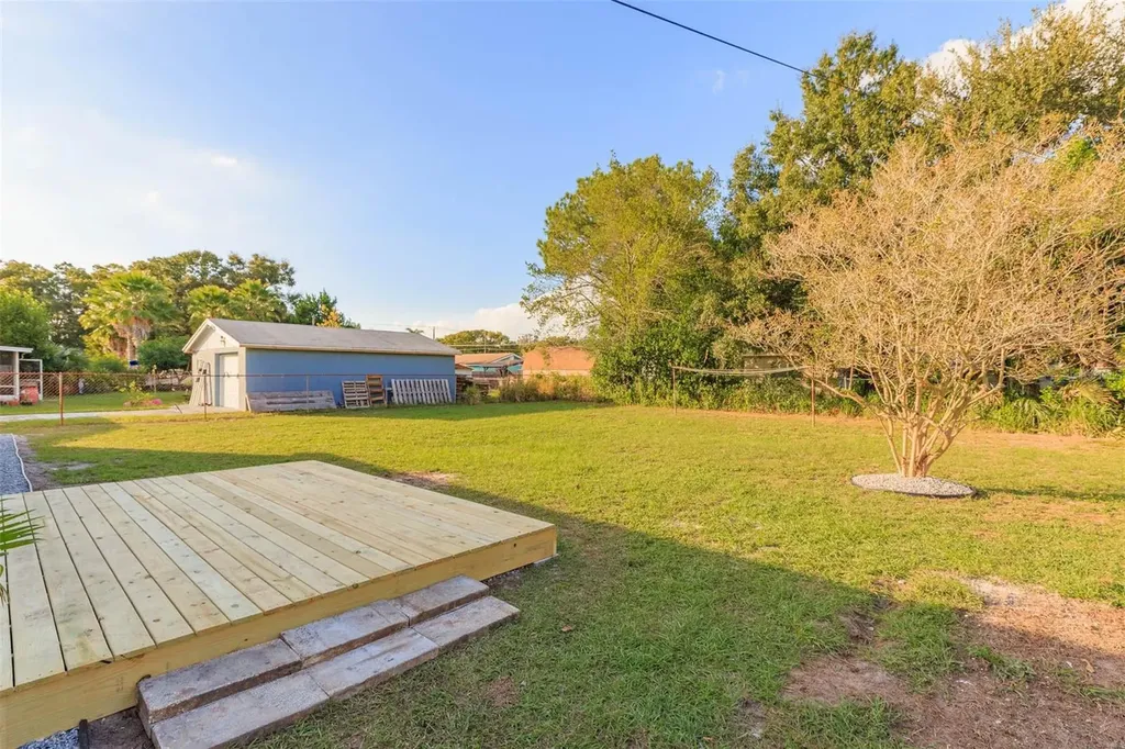 3911 W Tyson Avenue Tampa FL 33611