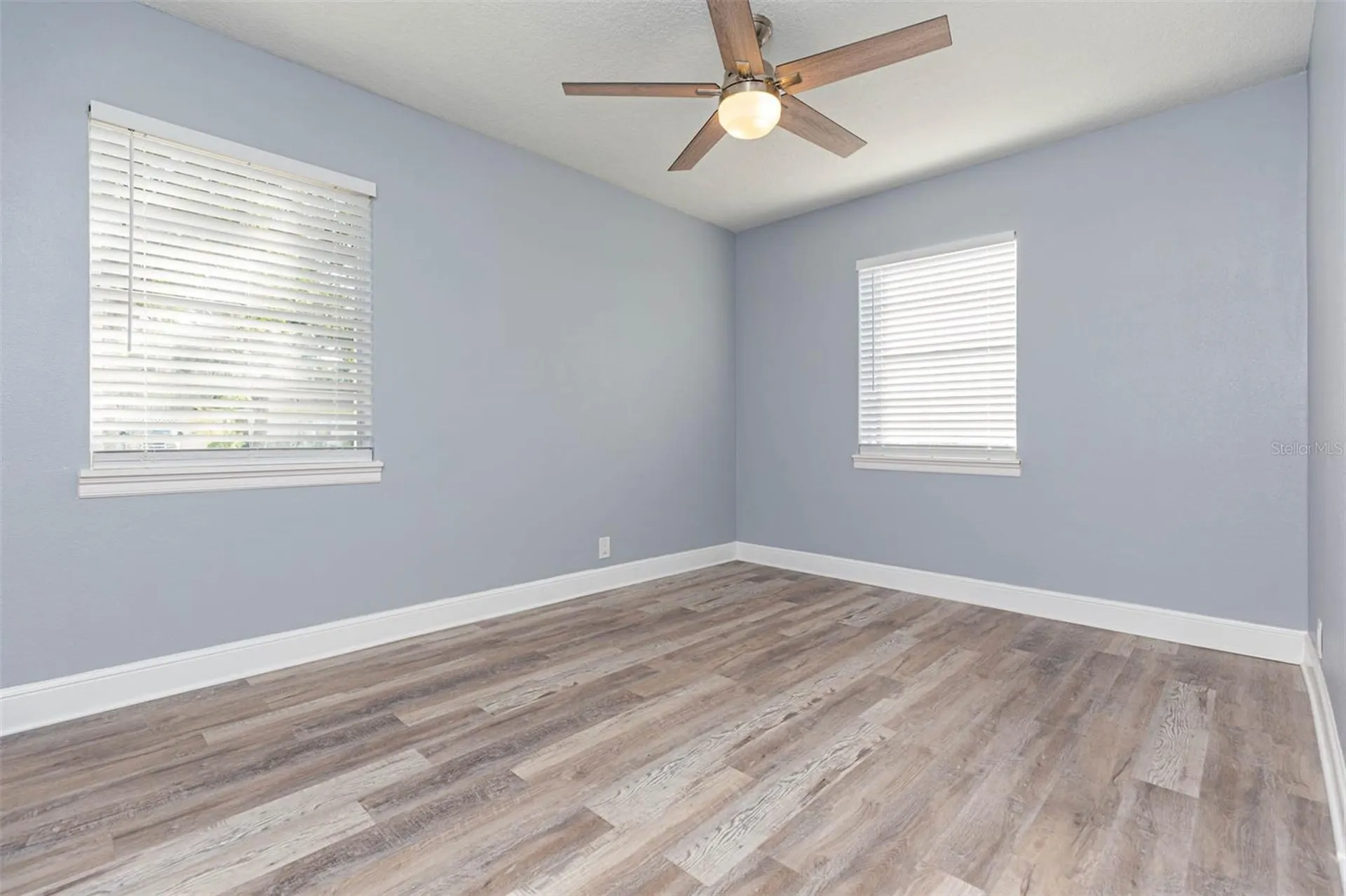 3911 W Tyson Avenue Tampa FL 33611