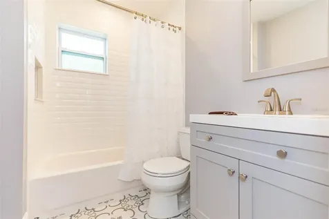 3911 W Tyson Avenue Tampa FL 33611
