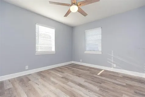 3911 W Tyson Avenue Tampa FL 33611
