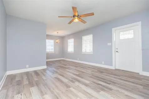 3911 W Tyson Avenue Tampa FL 33611