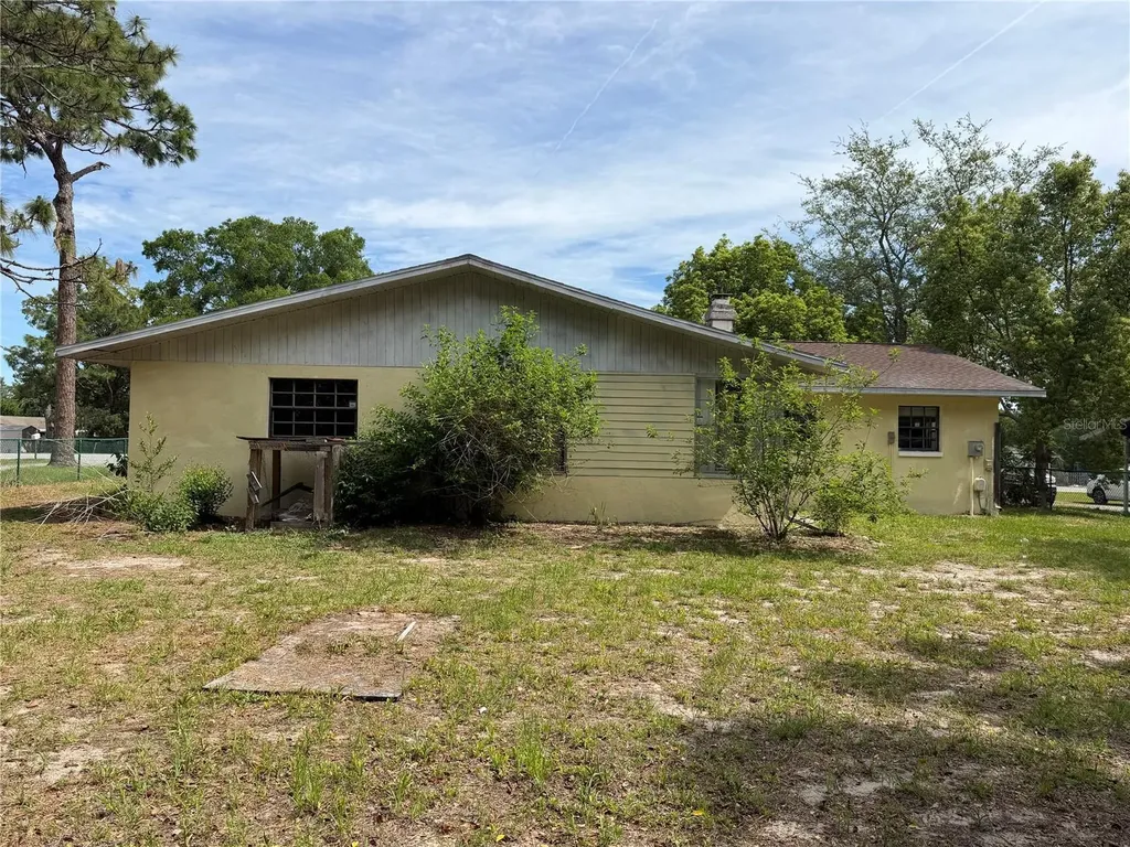 457 Water Road Ocala FL 34472