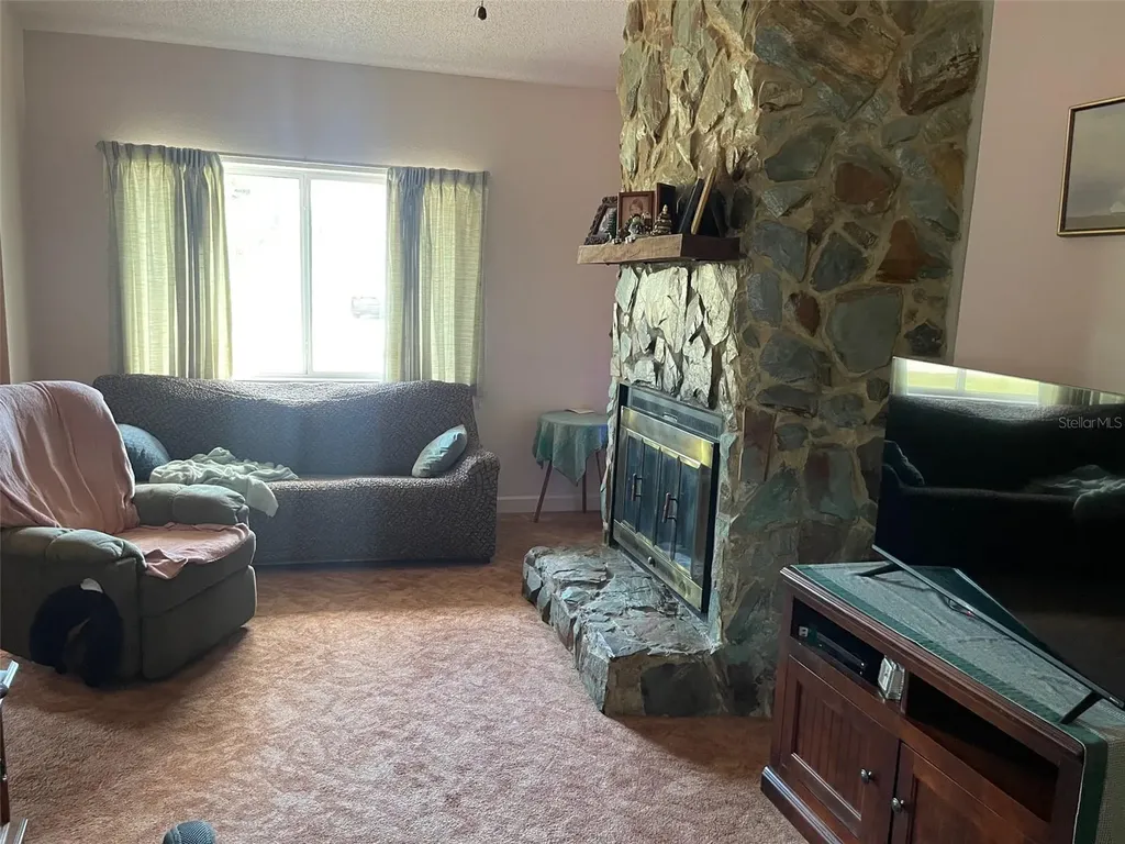 5833 Mckee Lake Drive N St Petersburg FL 33709
