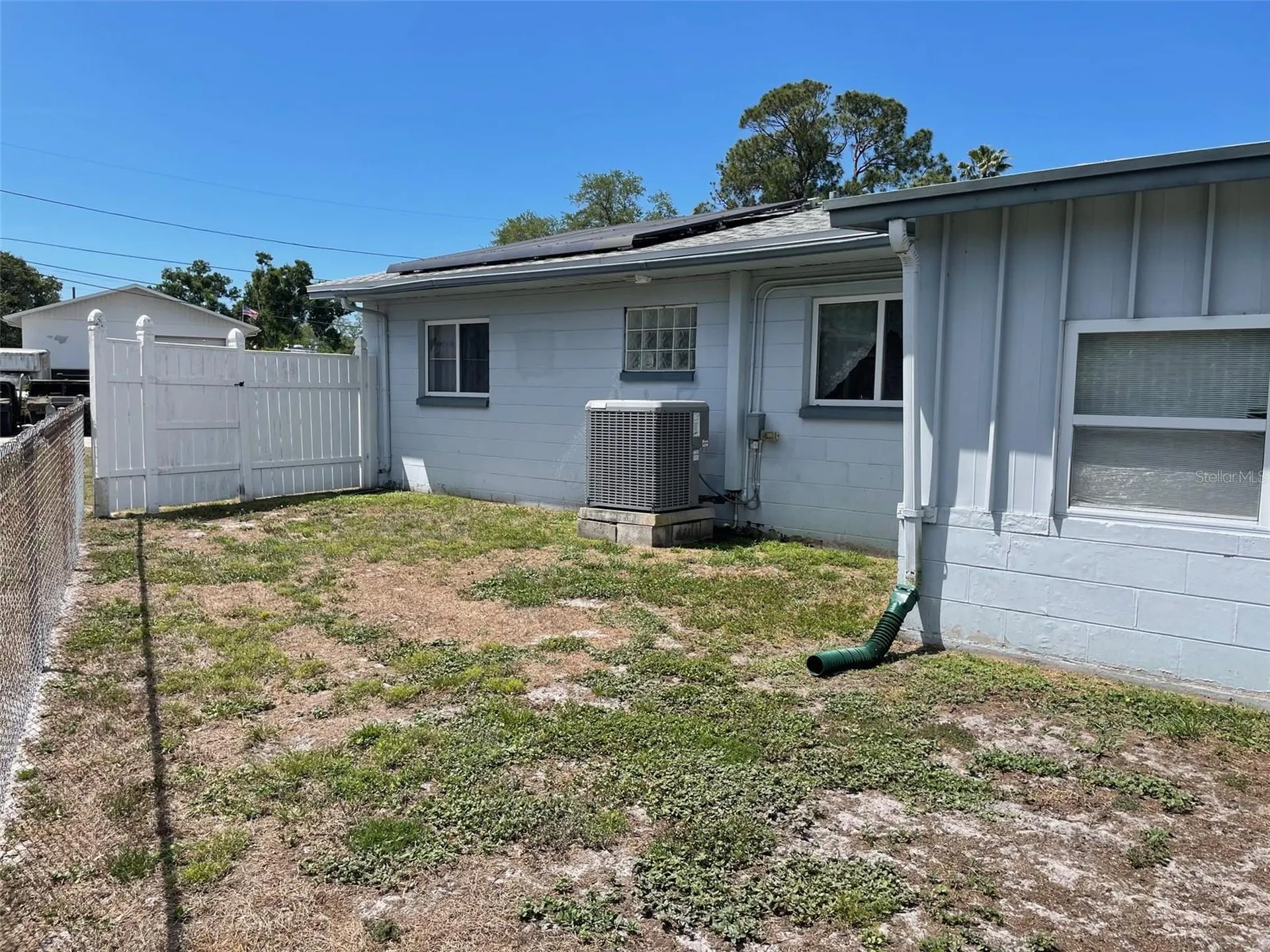 5833 Mckee Lake Drive N St Petersburg FL 33709