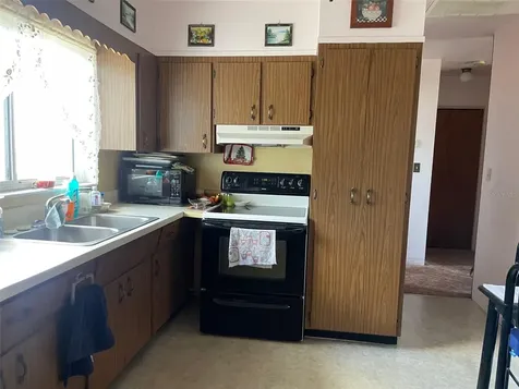 5833 Mckee Lake Drive N St Petersburg FL 33709