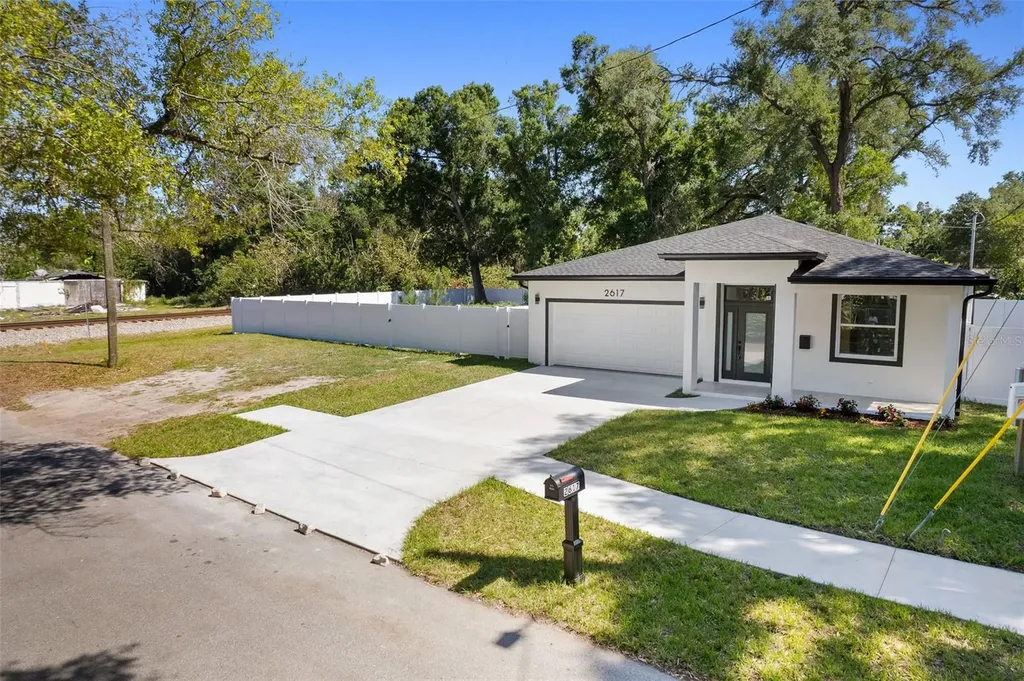 2617 E Palifox Street Tampa FL 33610