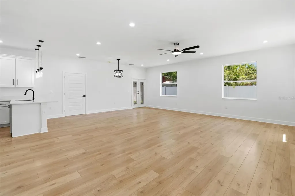 2617 E Palifox Street Tampa FL 33610