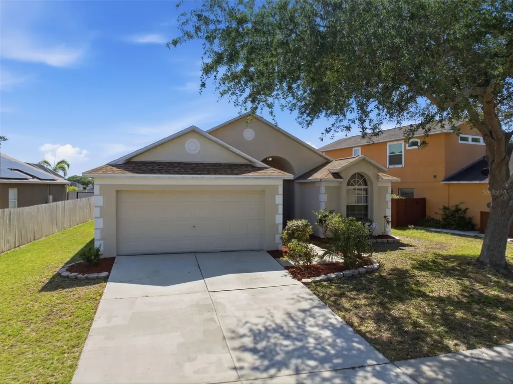 12501 Lake Vista Drive Gibsonton FL 33534
