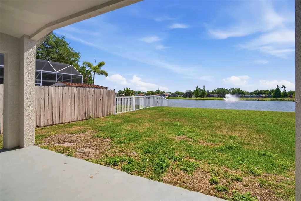 12501 Lake Vista Drive Gibsonton FL 33534