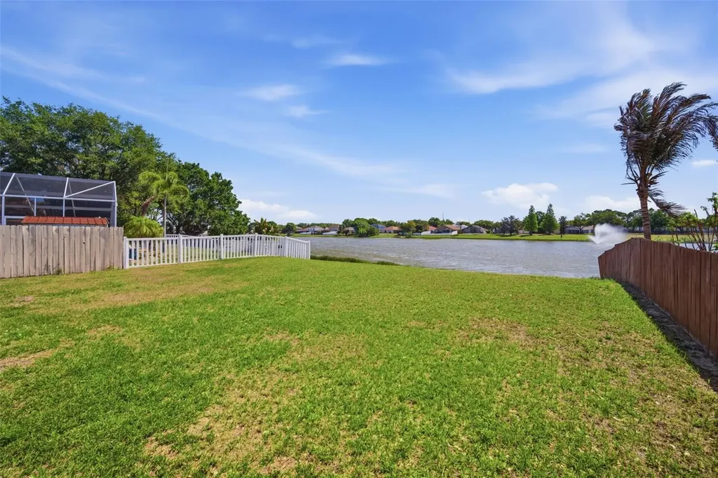 12501 Lake Vista Drive Gibsonton FL 33534