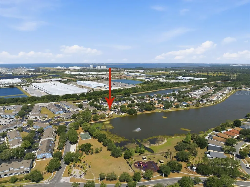 12501 Lake Vista Drive Gibsonton FL 33534