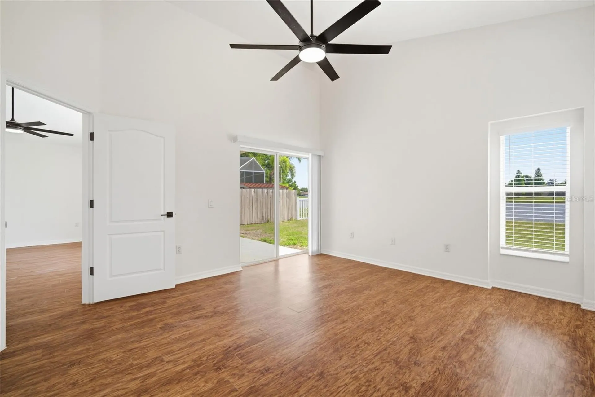 12501 Lake Vista Drive Gibsonton FL 33534