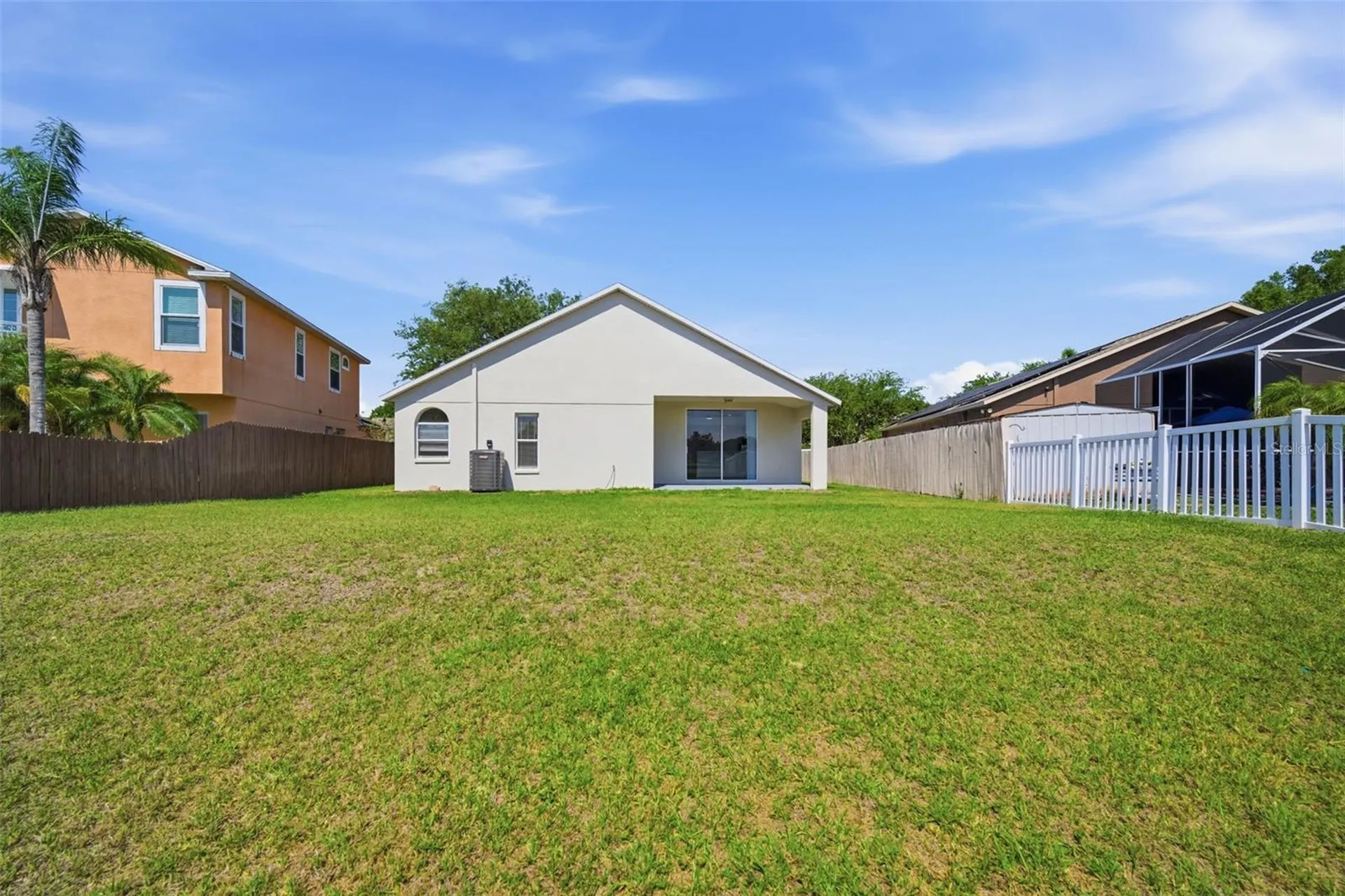 12501 Lake Vista Drive Gibsonton FL 33534